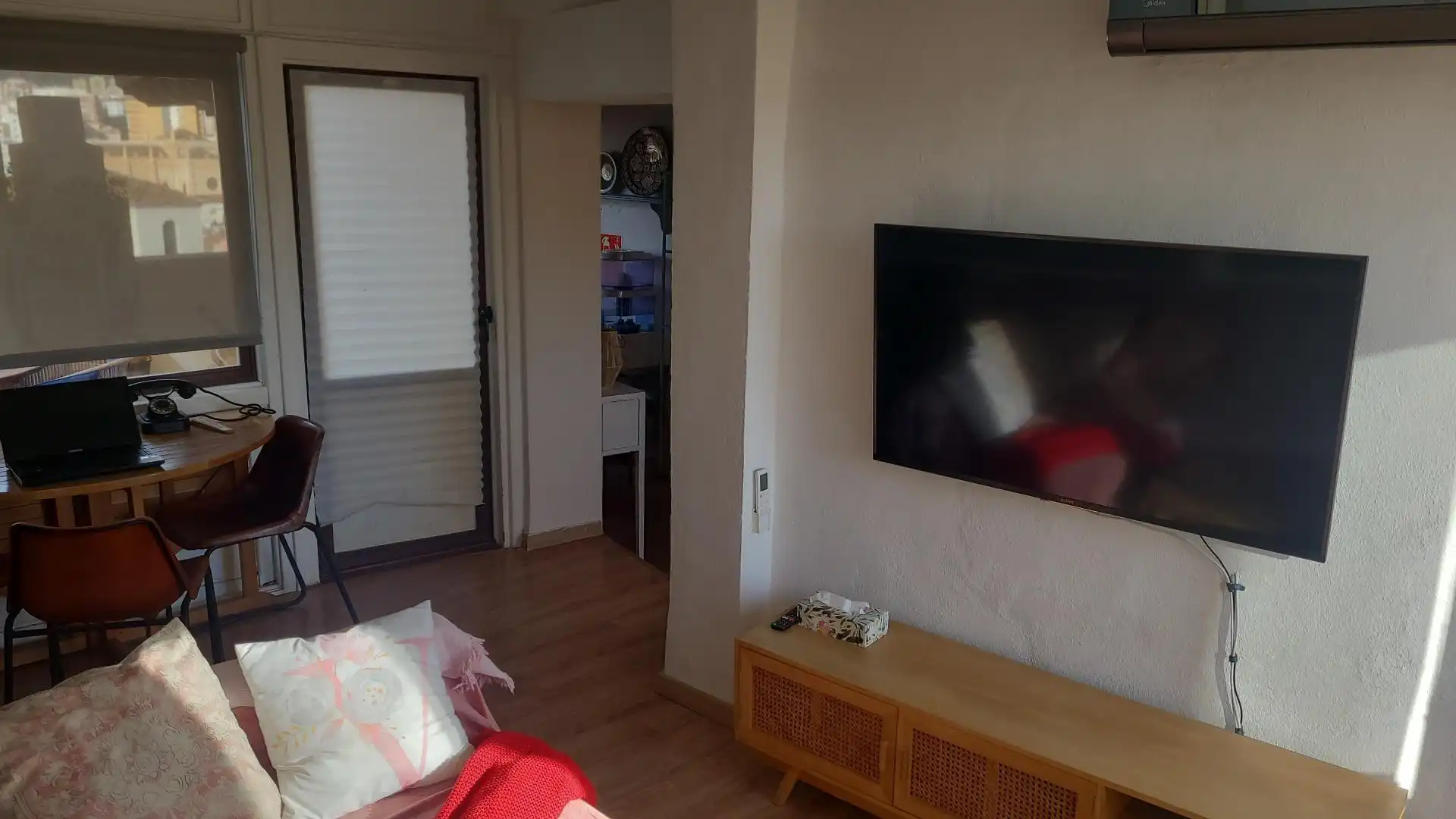 Flat for rent in Avenida de la Rosaleda, 3, La Goleta - San Felipe Neri Living room of Flat for rent in Málaga Capital with Air Conditioner and Terrace