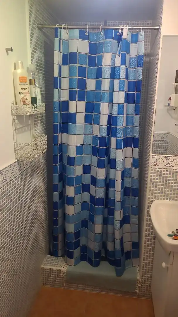 Flat for rent in Avenida de la Rosaleda, 3, La Goleta - San Felipe Neri Bathroom of Flat for rent in Málaga Capital with Air Conditioner and Terrace