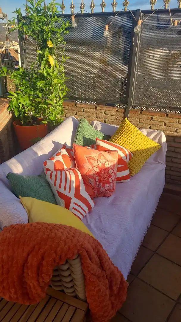 Flat for rent in Avenida de la Rosaleda, 3, La Goleta - San Felipe Neri Terrace of Flat for rent in Málaga Capital with Air Conditioner and Terrace