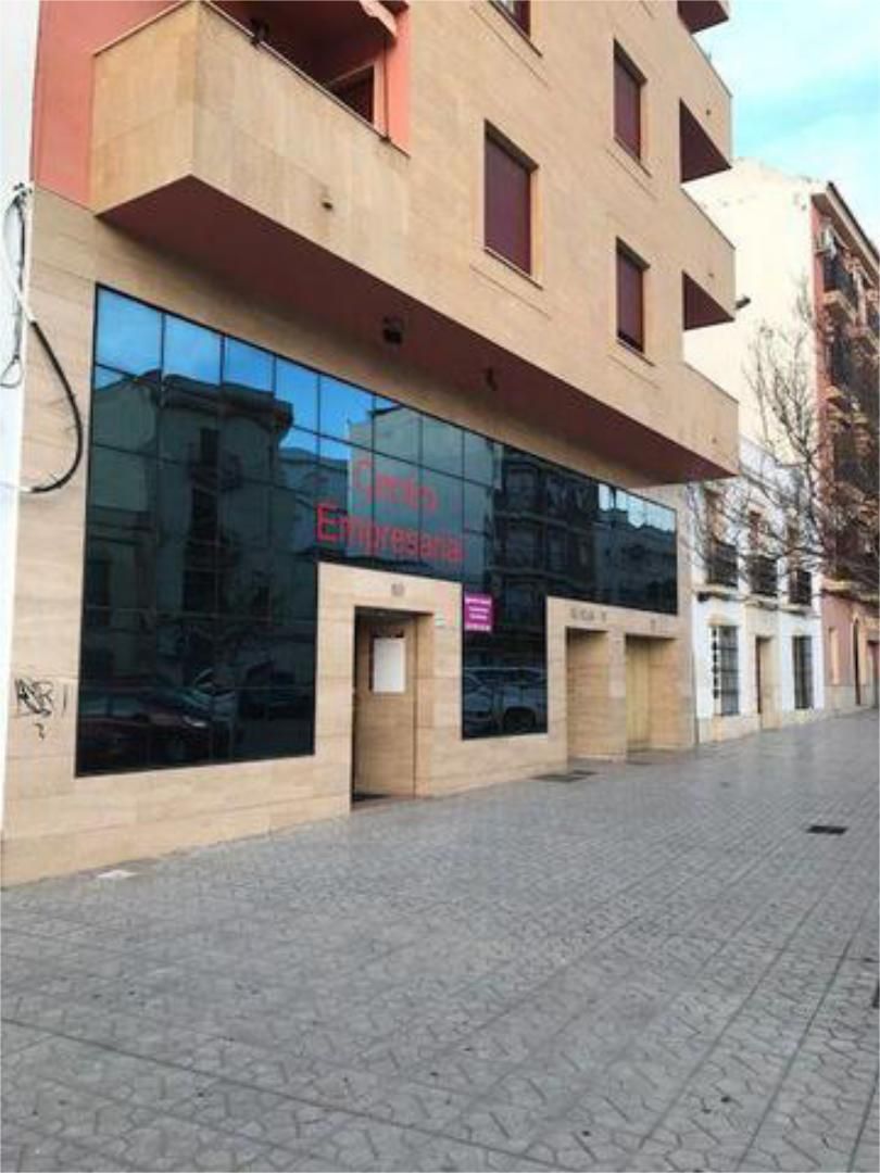 Exterior view of Office to rent in Almendralejo  with Air Conditioner