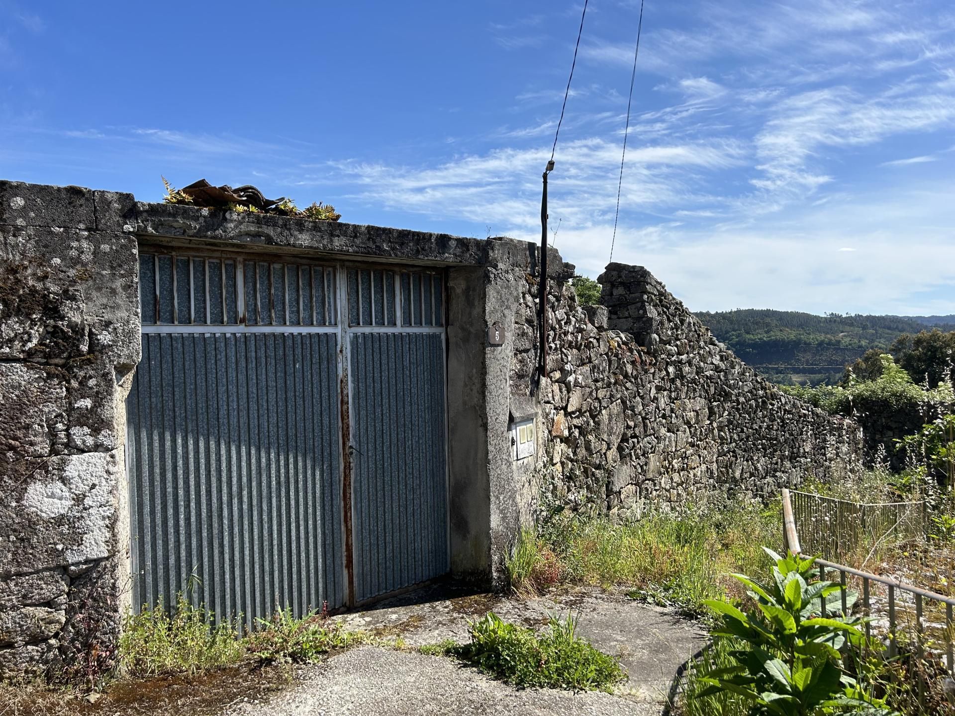 Exterior view of Country house for sale in Ourense Capital   with Private garden