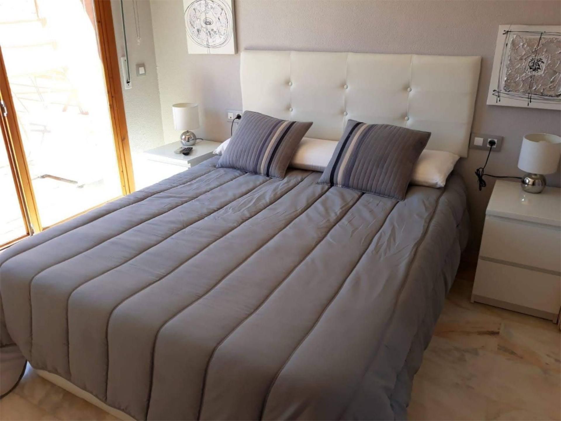 Dormitori de Àtic en venda en Chiclana de la Frontera amb Parquet, Terrassa i Piscina