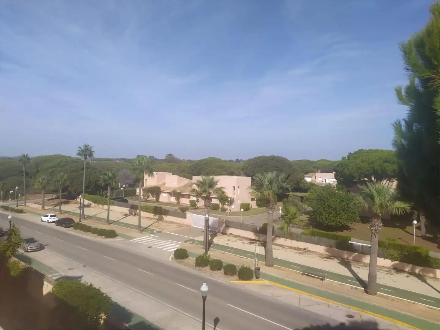 Vista exterior de Pis en venda en Chiclana de la Frontera amb Parquet, Terrassa i Piscina