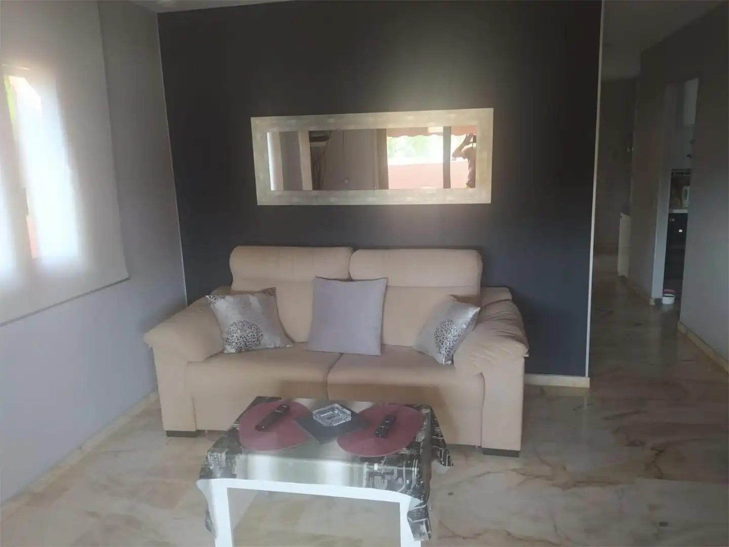 Sala d'estar de Pis en venda en Chiclana de la Frontera amb Parquet, Terrassa i Piscina