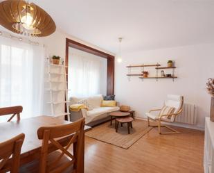 Living room of Flat for sale in Girona Capital  with Air Conditioner and Balcony