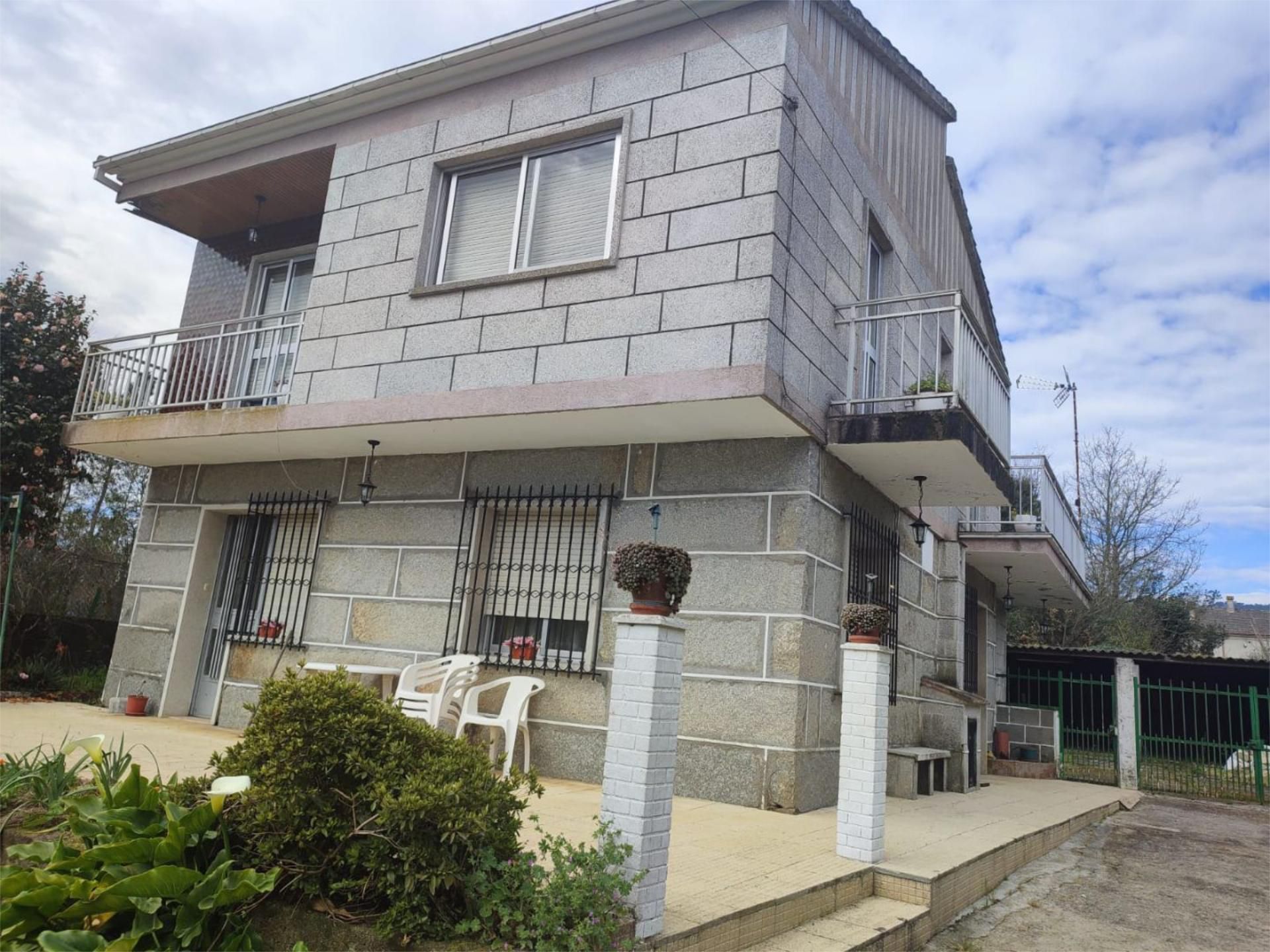 Exterior view of Flat for sale in Ourense Capital   with Heating, Private garden and Terrace