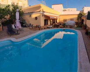 Piscina de Casa adosada en venda en Alsodux