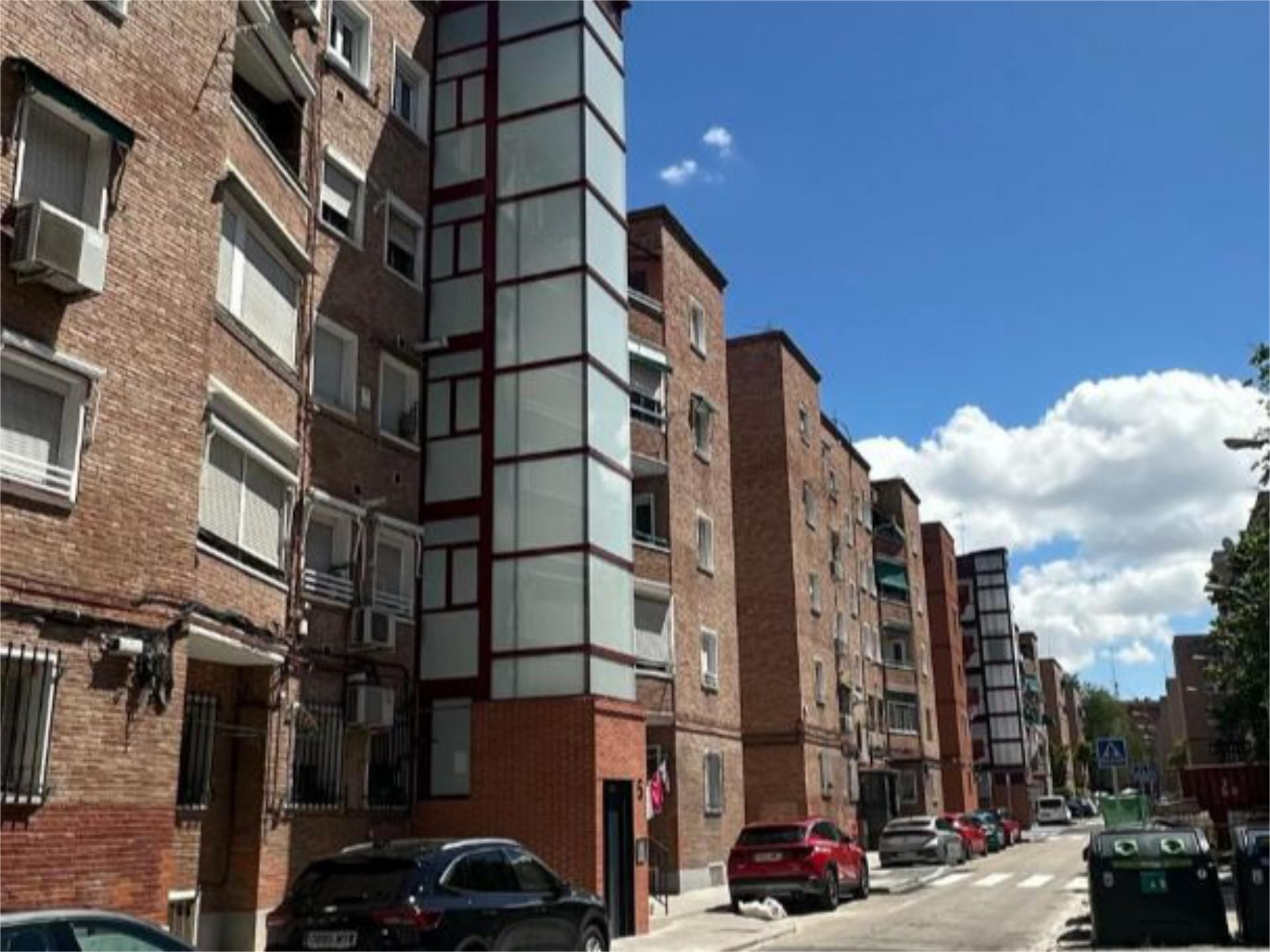 Vista exterior de Piso en venta en  Madrid Capital