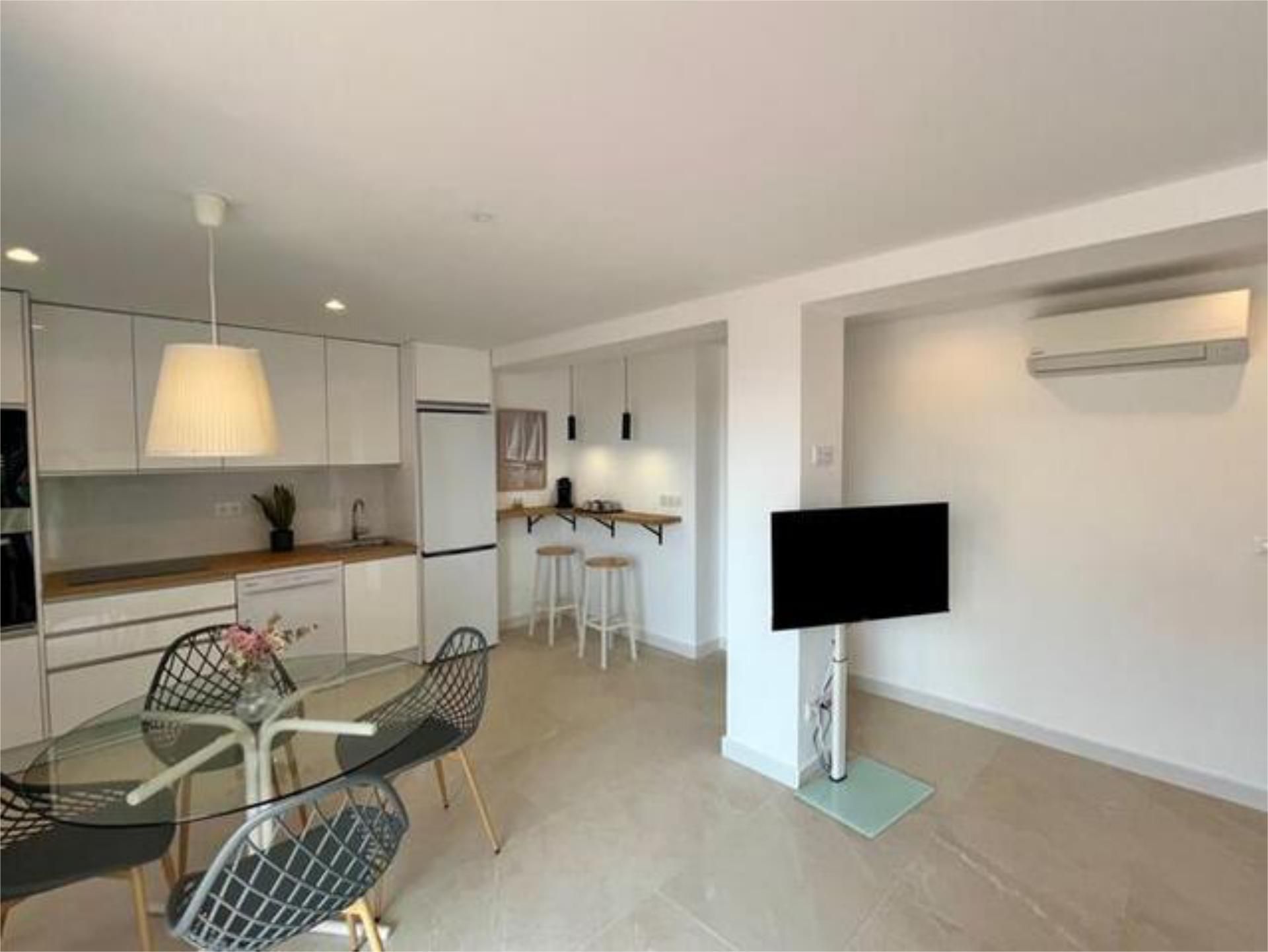 Kitchen of Apartment to rent in  Valencia Capital  with Heating, Terrace and Furnished