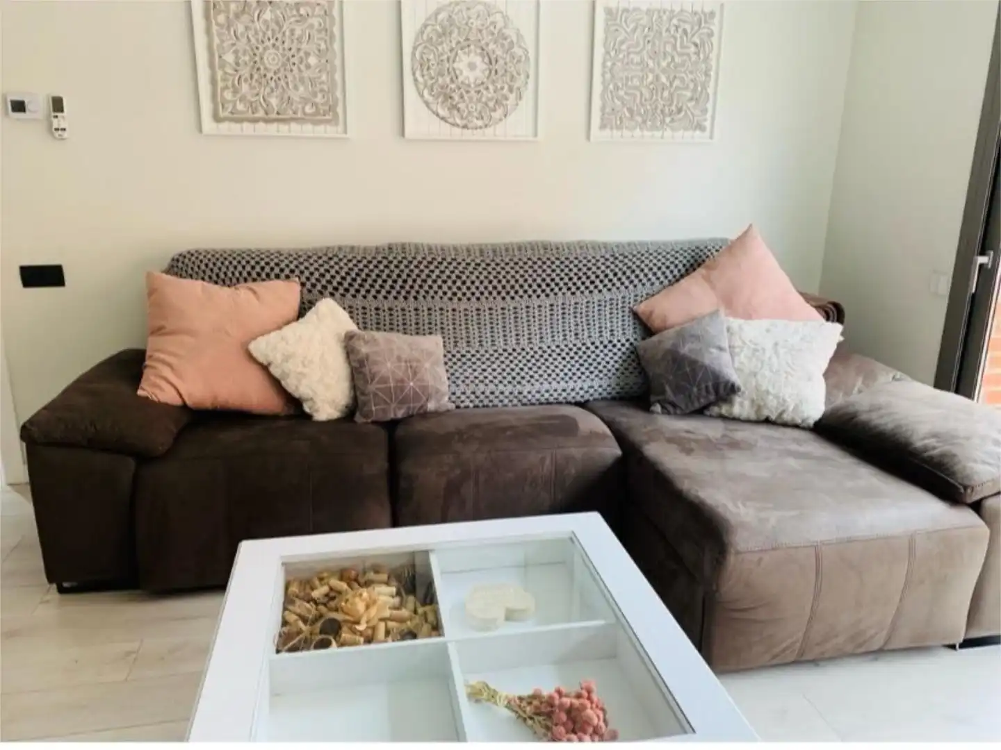 Sala de estar de Casa adosada en venta en Rubí con Aire acondicionado, Terraza y Balcón