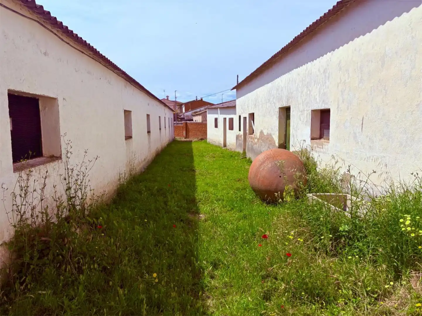 Casa o chalet en venta en Calle Júpiter, 1, El Carpio de Tajo Vista exterior de Casa o chalet en venta en El Carpio de Tajo con Aire acondicionado, Calefacción y Jardín privado