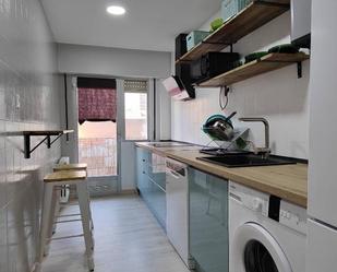 Kitchen of Flat to share in  Zaragoza Capital  with Heating, Parquet flooring and Terrace
