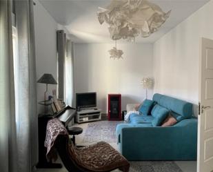 Sala d'estar de Casa o xalet en venda en La Solana   amb Calefacció, Piscina i Moblat