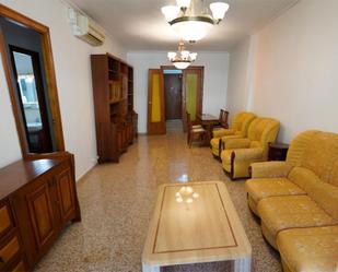 Sala d'estar de Pis en venda en Alicante / Alacant amb Aire condicionat i Balcó