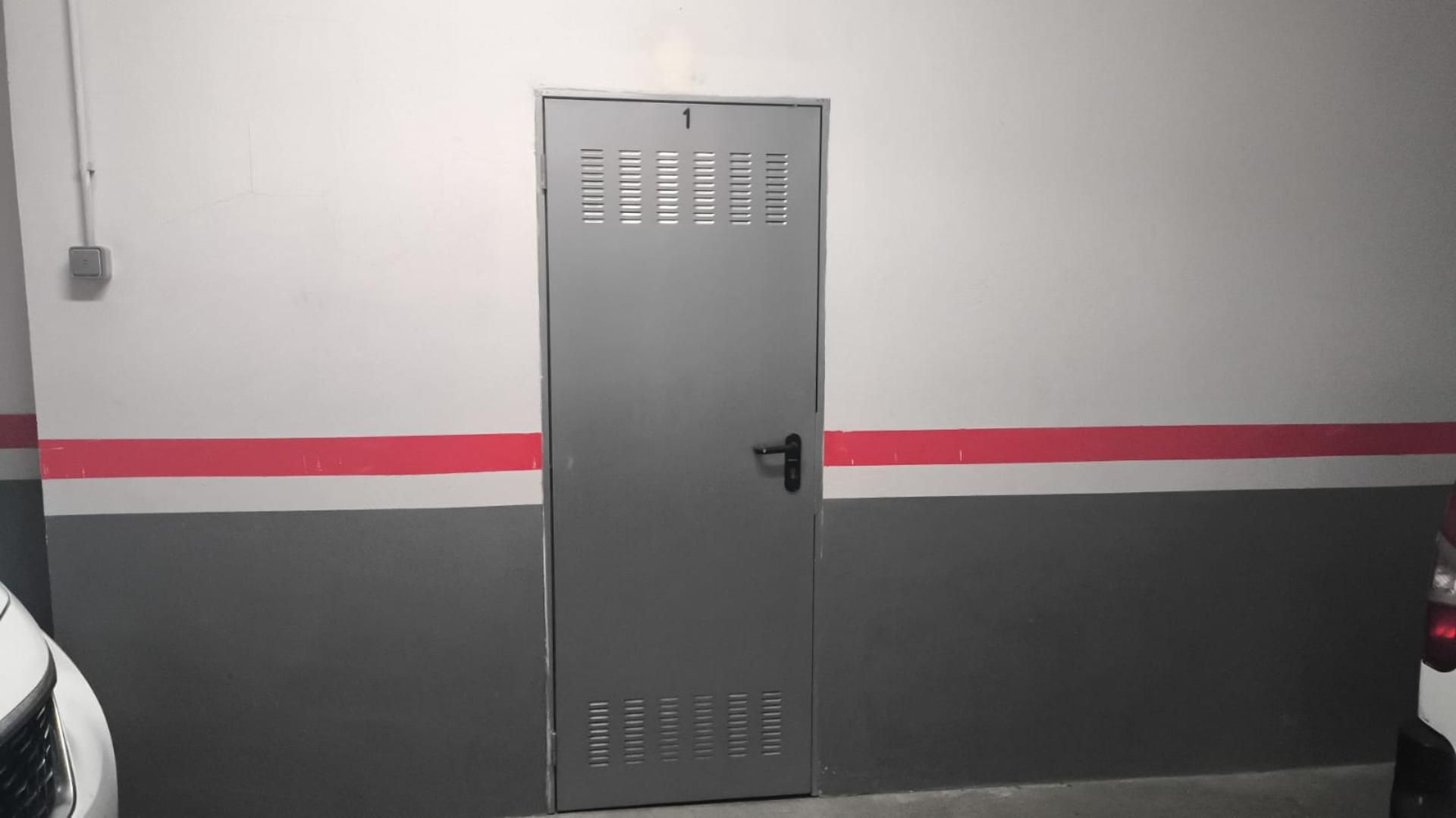 Box room to rent in Plasencia