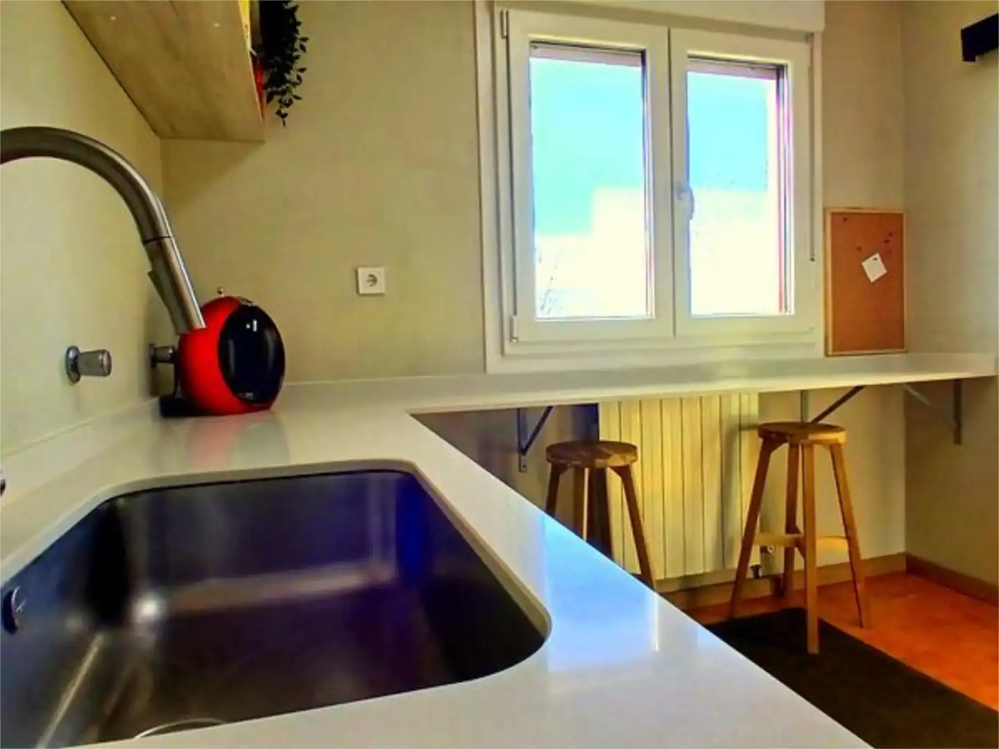 Wohnung zum Verkauf in Barrio la Aguilalera, 10, Las Rozas de Valdearroyo Küche von Wohnung zum Verkauf in Las Rozas de Valdearroyo mit Heizung, Privatgarten und Terrasse