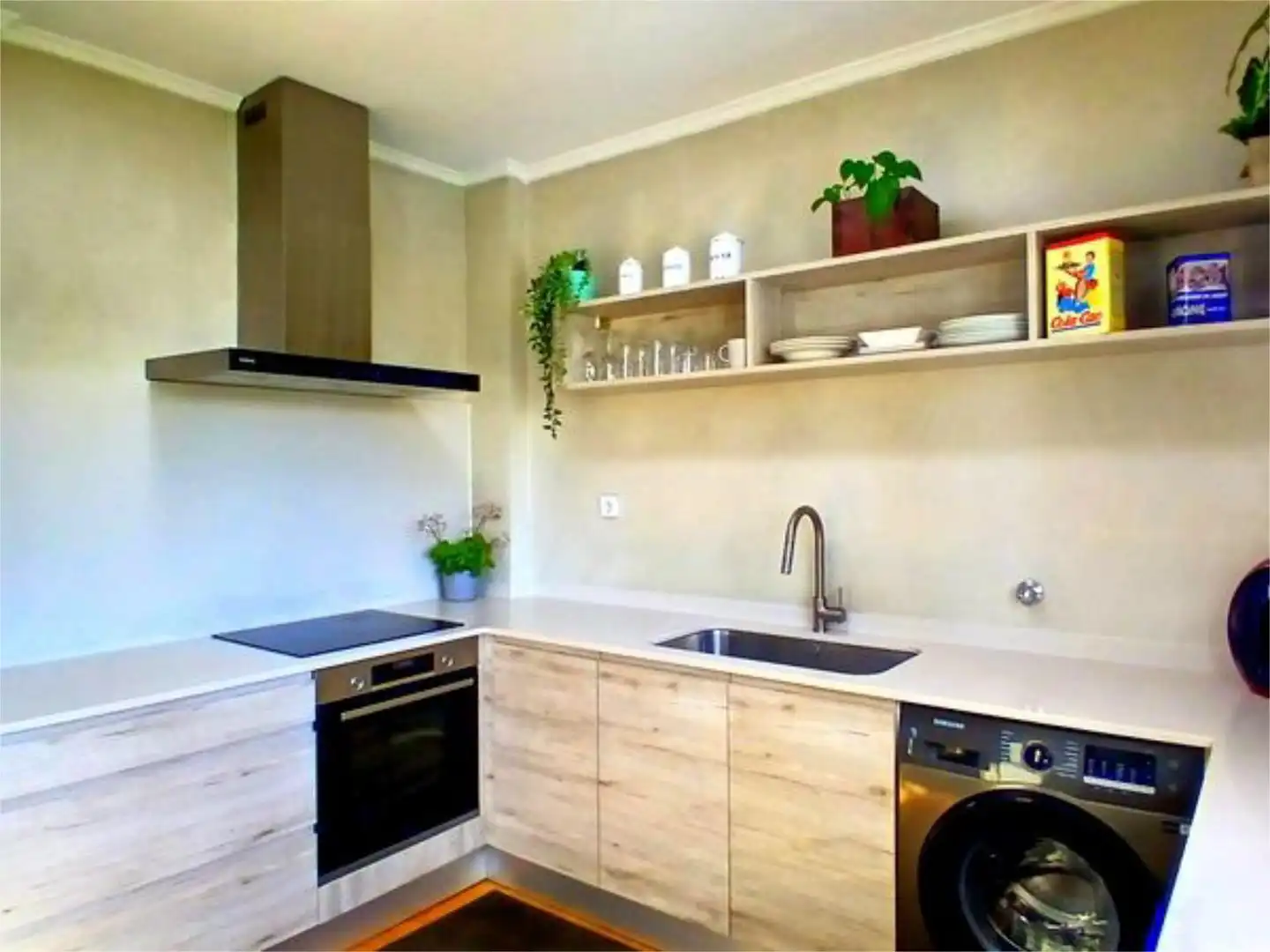 Wohnung zum Verkauf in Barrio la Aguilalera, 10, Las Rozas de Valdearroyo Küche von Wohnung zum Verkauf in Las Rozas de Valdearroyo mit Heizung, Privatgarten und Terrasse