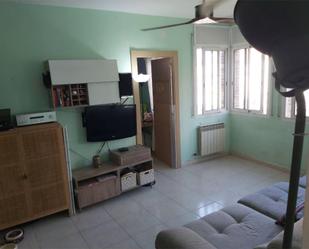 Sala d'estar de Pis en venda en  Barcelona Capital amb Aire condicionat i Balcó