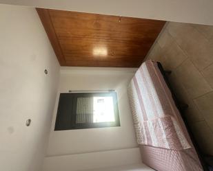 Dormitori de Casa adosada per a compartir en Tona amb Calefacció, Traster i Rentadora