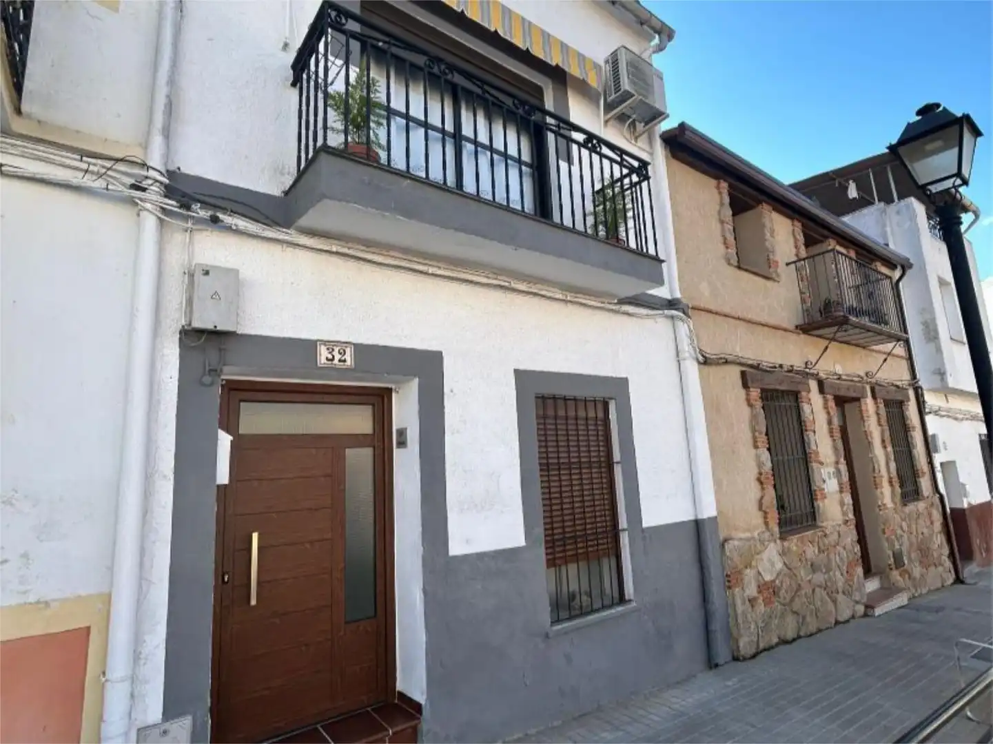 Vista exterior de Casa adosada en venta en Logrosán con Terraza, Trastero y Amueblado