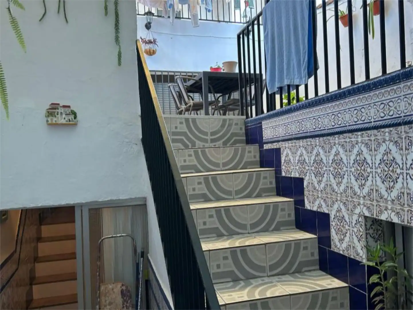 Vista exterior de Casa adosada en venta en Logrosán con Terraza, Trastero y Amueblado