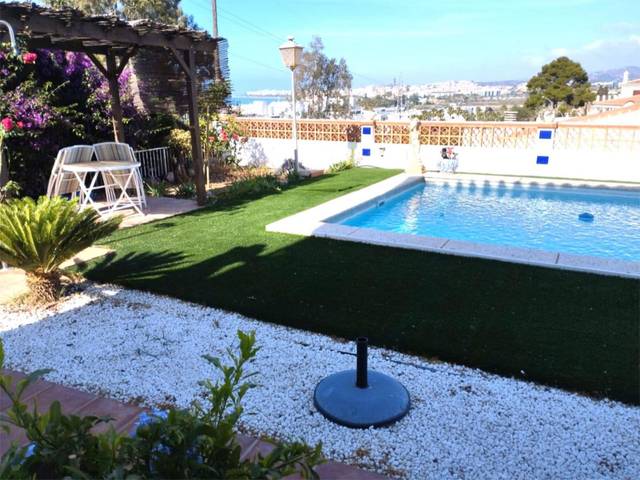 Piso en Alquiler en Calle Jaén, 2 en Caleta de Vélez