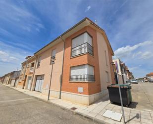 Vista exterior de Pis en venda en Tordesillas amb Calefacció, Parquet i Moblat