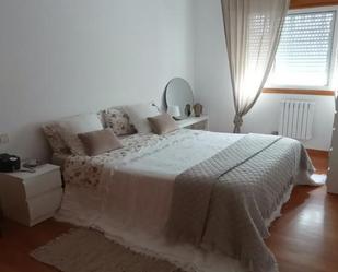 Bedroom of Flat to rent in Pontevedra Capital   with Heating, Storage room and Furnished