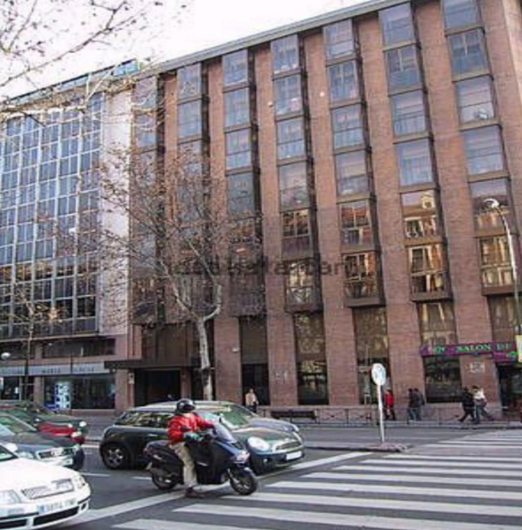 Exterior view of Garage for sale in  Madrid Capital