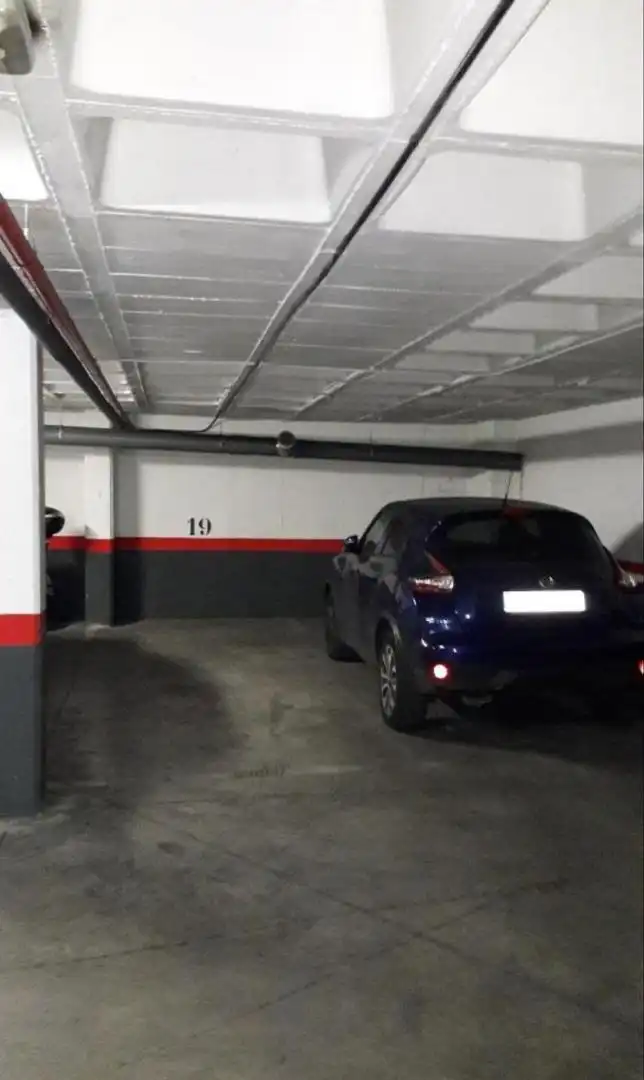 Aparcament de Garatge en venda en Madrid