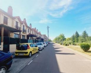Exterior view of Flat to rent in Villamuriel de Cerrato  with Heating, Private garden and Parquet flooring