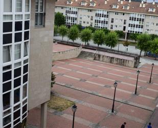 Vista exterior de Pis de lloguer en Ames amb Calefacció, Parquet i Traster