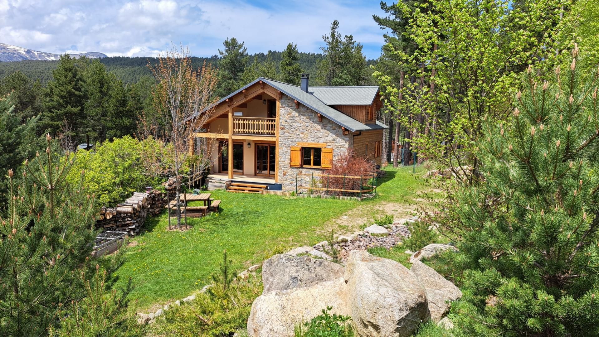 Vista exterior de Piso en venta en Formiguères con Jardín privado, Terraza y Balcón
