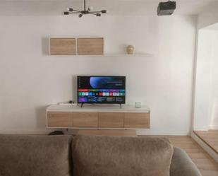 Sala d'estar de Pis de lloguer en Ontinyent amb Aire condicionat, Parquet i Terrassa