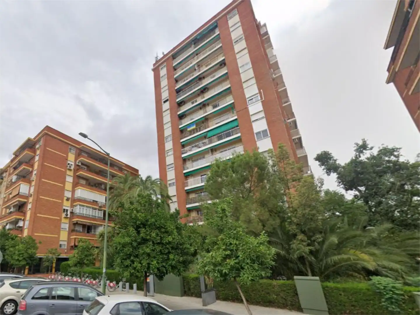 Piso en venta en Calle Castillo de Alcala de Guadaira, 19, Bami - La Estrella Vista exterior de Piso en venta en Sevilla