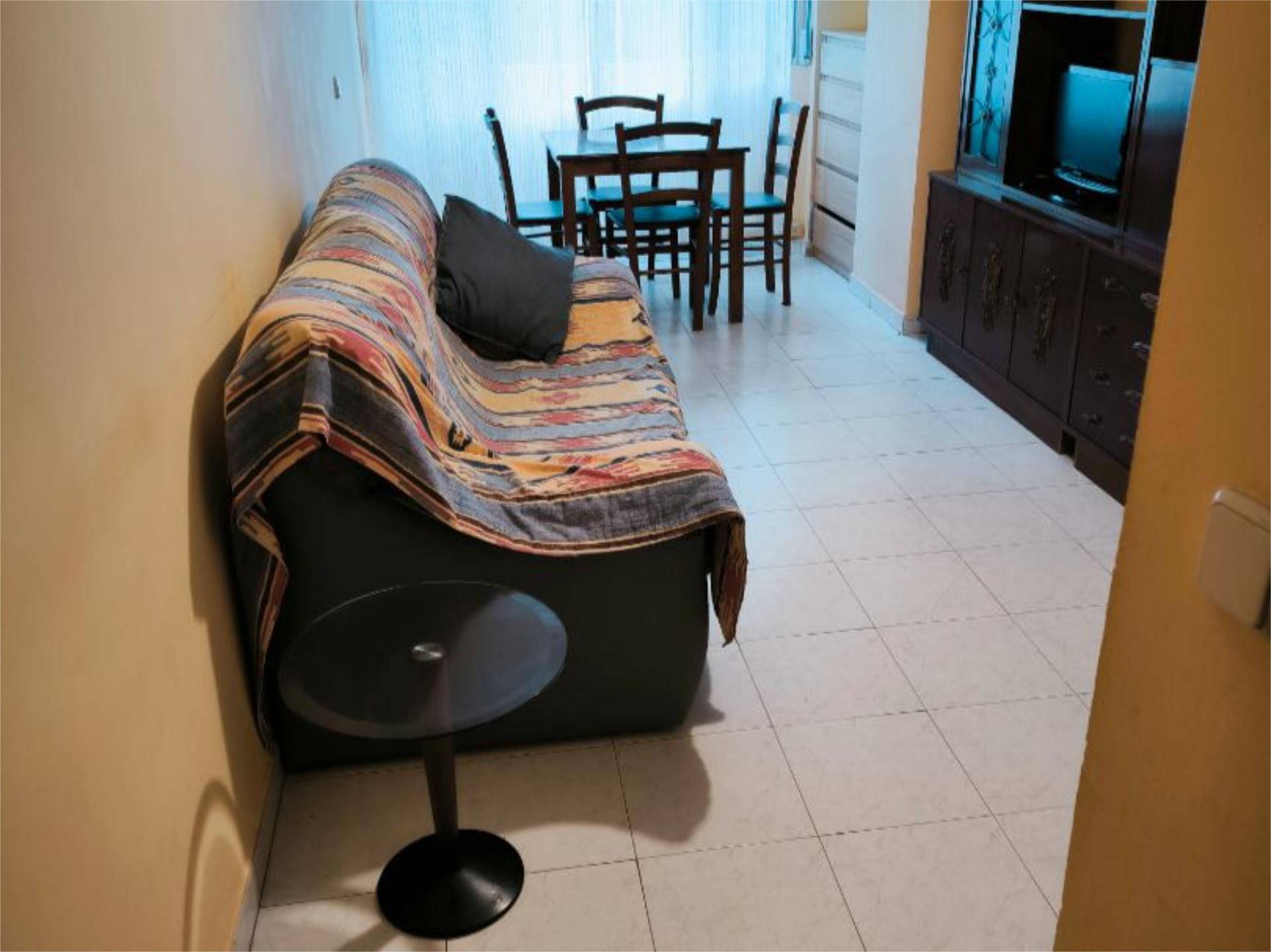Sala d'estar de Pis en venda en  Madrid Capital amb Aire condicionat, Jardí privat i Traster