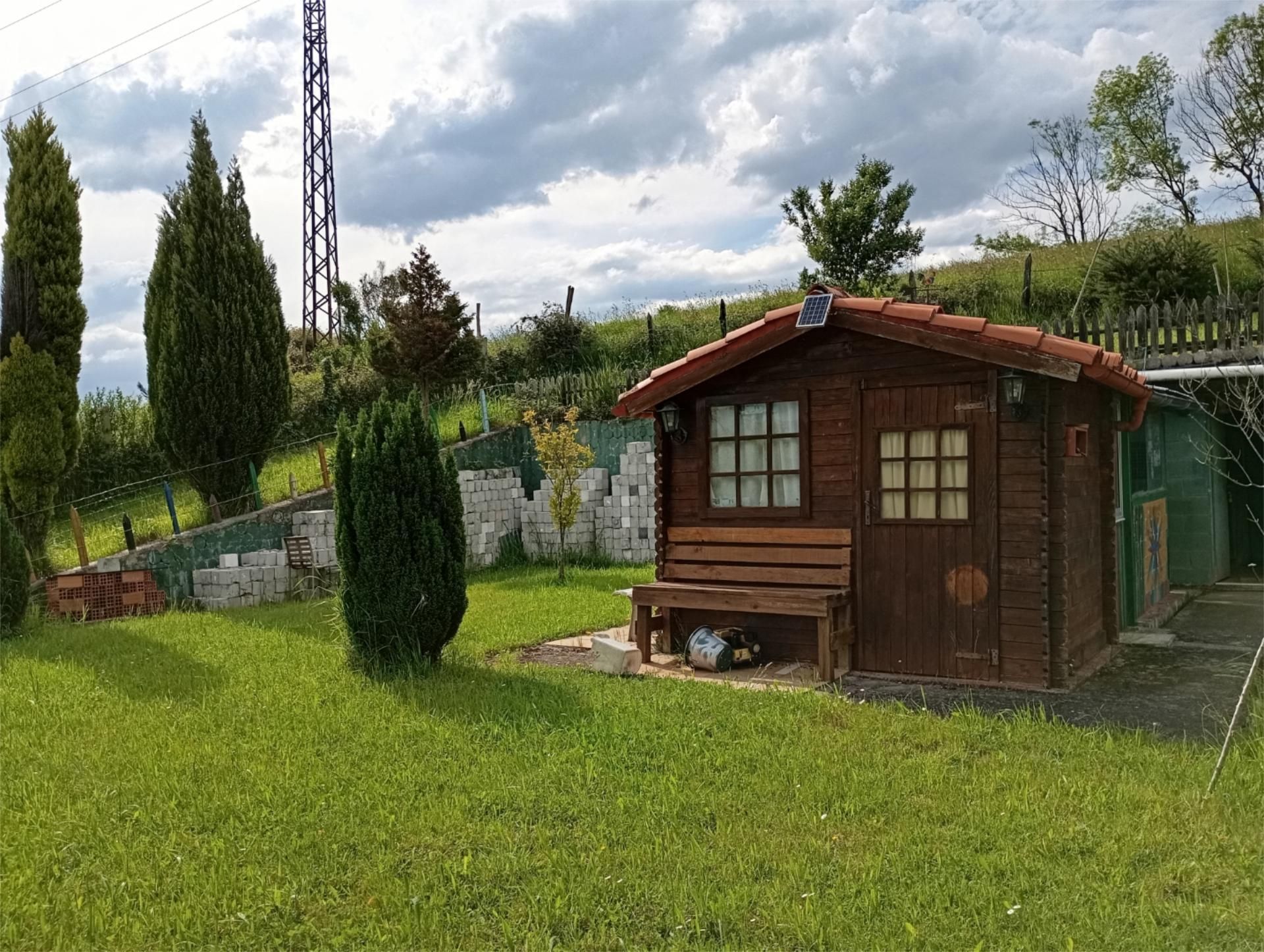 Jardí de No Urbanitzable en venda en Oviedo 