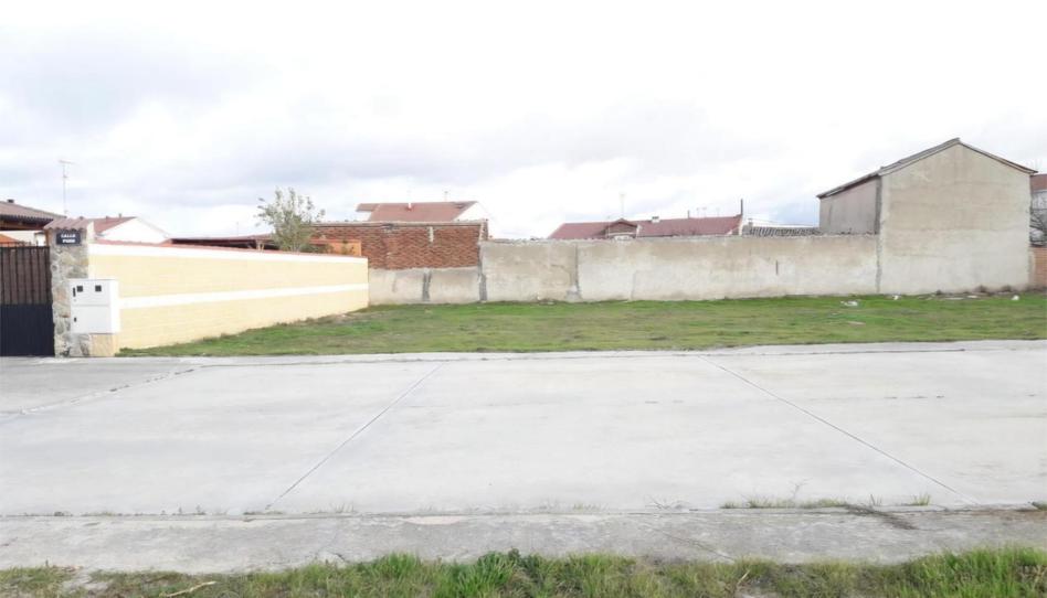 Urbanizable en venta en Calle del Pozo, 7, Villanueva de Gómez, Ávila - imagen 1 Foto 1 de Urbanizable en venta en Calle del Pozo, 7, Villanueva de Gómez, Ávila