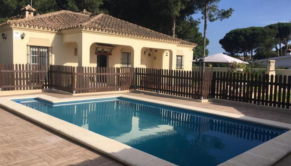 Photo 1 of House or chalet to rent in Camino Isla de Mindoro, 1, Las Lagunas - Campano, Cádiz