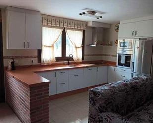 Cuina de Casa o xalet en venda en Ampuero amb Terrassa