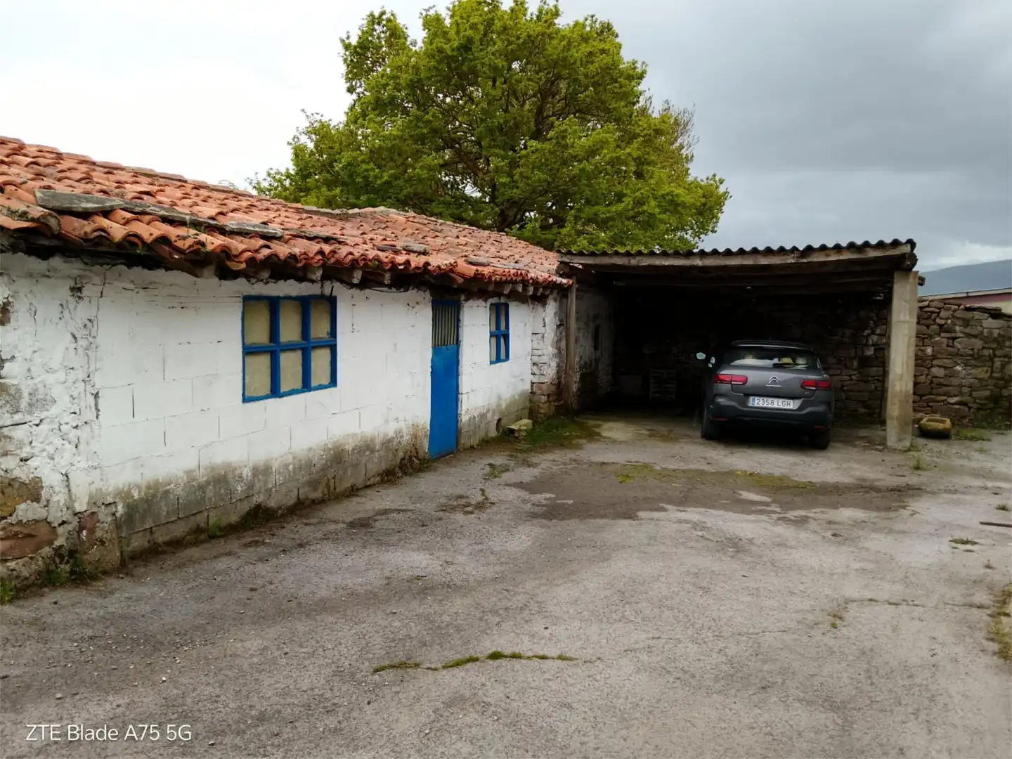 Aparcament de Casa o xalet en venda en Valdeolea