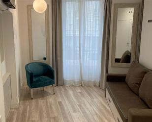 Dormitori de Estudi de lloguer en  Madrid Capital amb Balcó