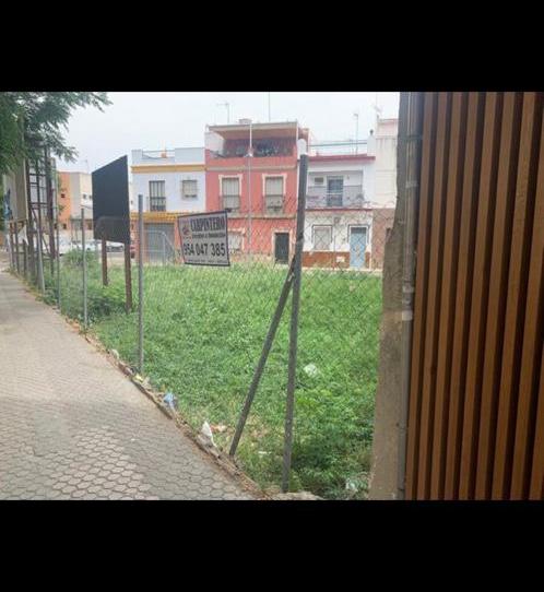 Photo 1 of Land for sale in Calle Estrella de Oriente, 1, Pino Montano - Consolación, Sevilla
