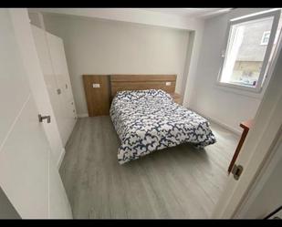 Bedroom of Flat to rent in A Coruña Capital   with Parquet flooring, Furnished and Oven