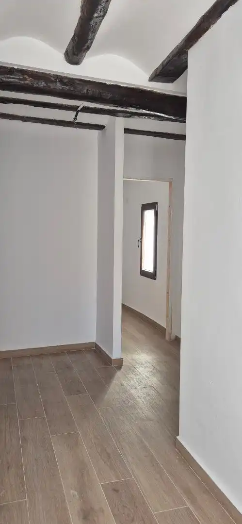 Bedroom of Detached homes for sale in Aras de los Olmos  with Storage room, Oven and Washing machine