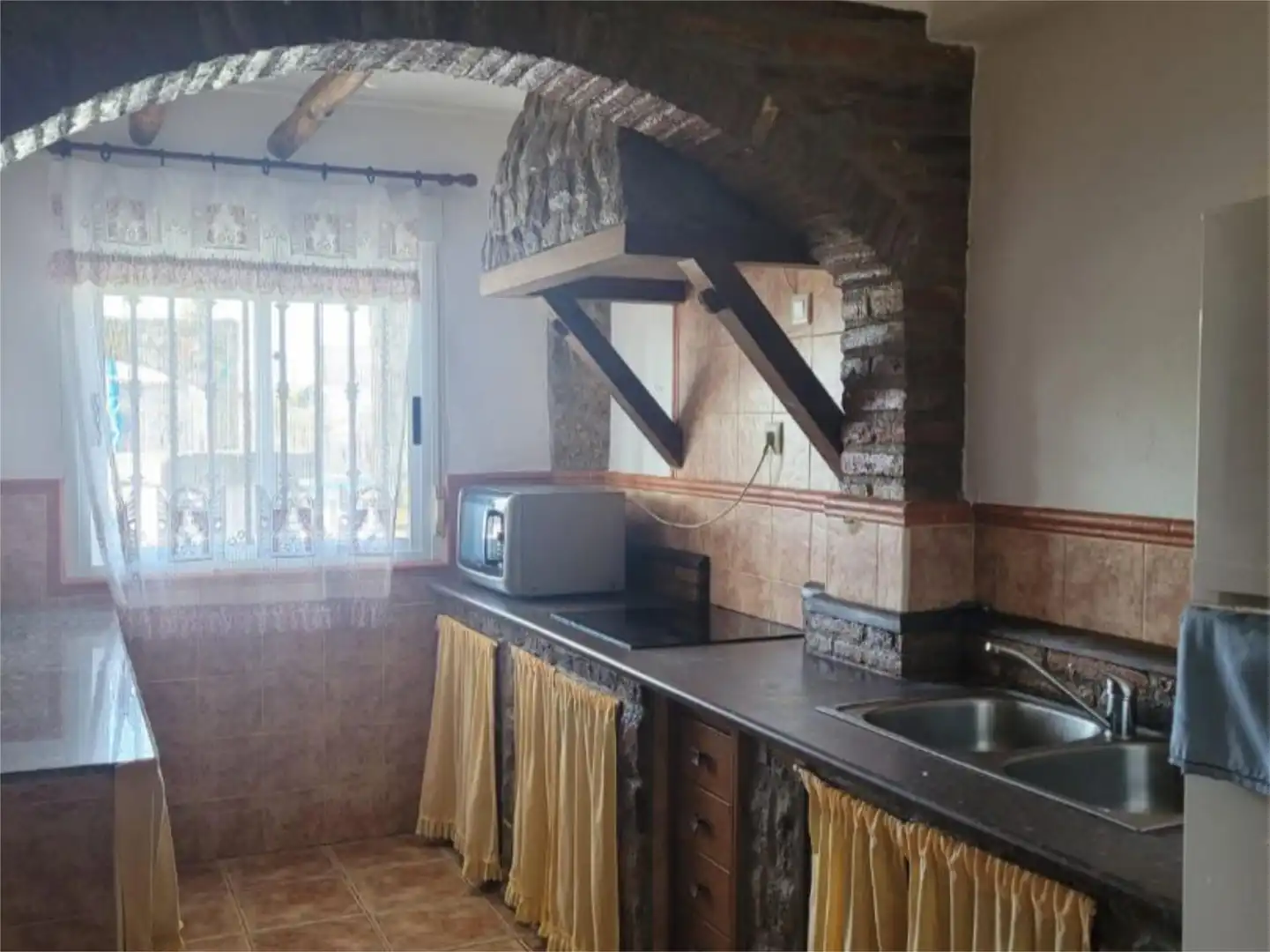 Finca rústica en venda a Coria Cuina de Finca rústica en venda en Coria amb Aire condicionat, Jardí privat i Terrassa