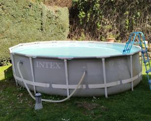Piscina de Pis de lloguer en Robledo de Chavela amb Calefacció, Jardí privat i Piscina