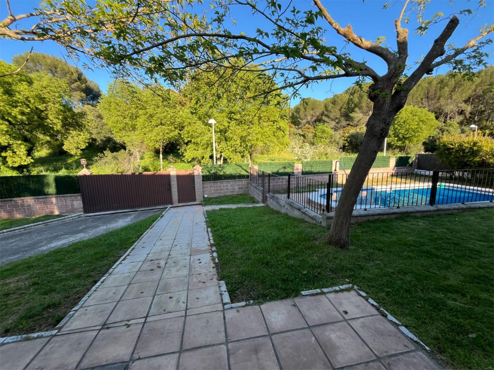 Garden of House or chalet for sale in  Córdoba Capital  with Air Conditioner, Heating and Private garden
