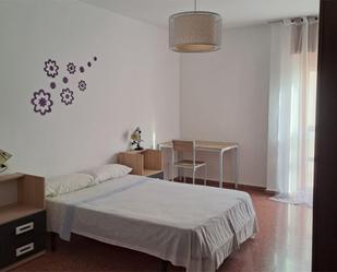 Bedroom of Apartment to share in Villanueva de la Jara  with Heating, Furnished and Balcony