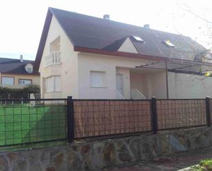 Exterior view of Flat for sale in El Espinar  with Terrace and Balcony